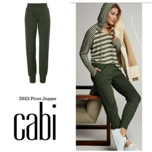 Cabi Pivot Jogger Green Small